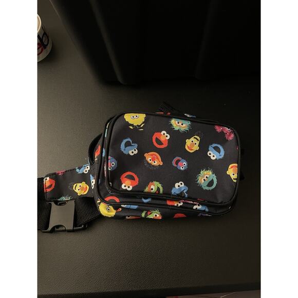 Sesame Street Place Fanny Pack 2 Pocket Belt Bag Pouch Busch Gardens Sea World - Picture 1 of 6
